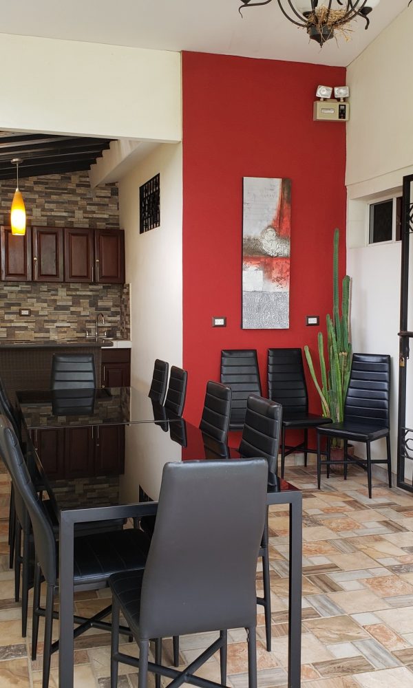 Disfruta de un delicioso desayuno en The Olive Tree